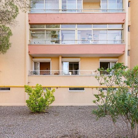Joli T2 Tres Proche De La Plage De Frejus Exterior photo